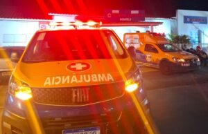 Três crianças caem de moto em Riachão do Jacuípe após mochila prender em roda