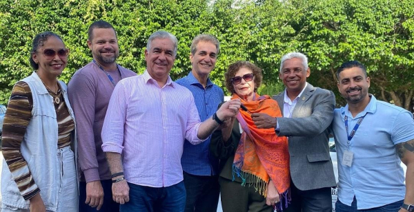 deputado-robinson-almeida-entrega-veiculo-zero-km-ao-hospita_12072025085635