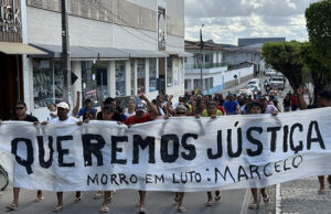 Manifestação pede justiça após morte de homem agredido por guardas em festa de Santaluz