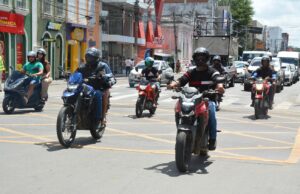 Feira terá faixa exclusiva para motos em vias de grande circulação de veículos