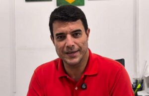 Prefeito de Serrinha reduz 50% do próprio salário, do vice e dos secretários para enfrentar crise financeira