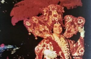 CHARLES ALBERT E ANDRÉ VESTIRAM A MICARETA COM SUAS MAGNÍFICAS FANTASIAS