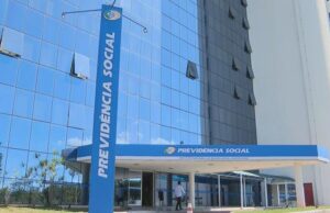 Governo antecipa pagamento do 13º do INSS em duas parcelas; confira datas