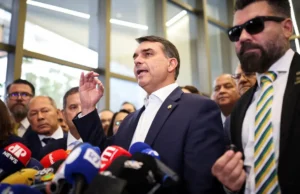 Flávio confirma encontro com Vorcaro após banqueiro ter sido preso