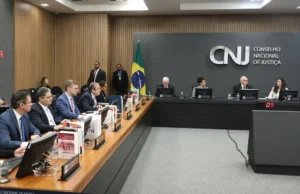 CNJ afasta ex-juíza da Lava Jato por dois anos
