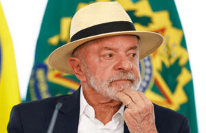 Lula apresenta 88 certidões criminais à Justiça Eleitoral ao registrar candidatura